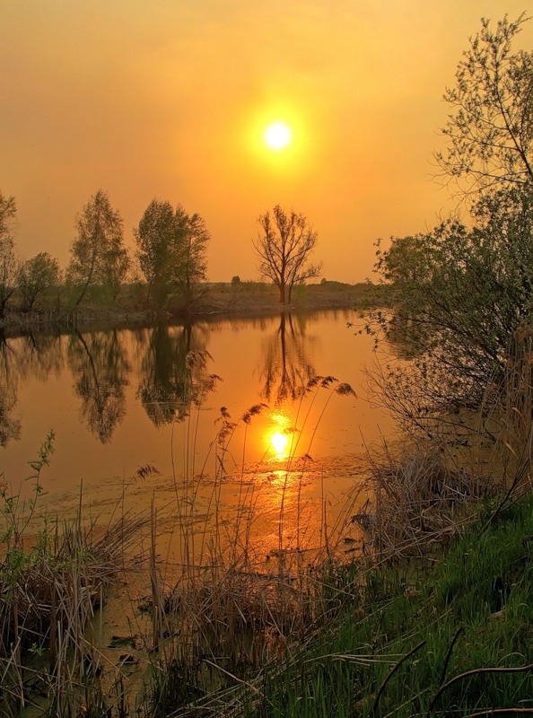 Оранжево-тихое озеро